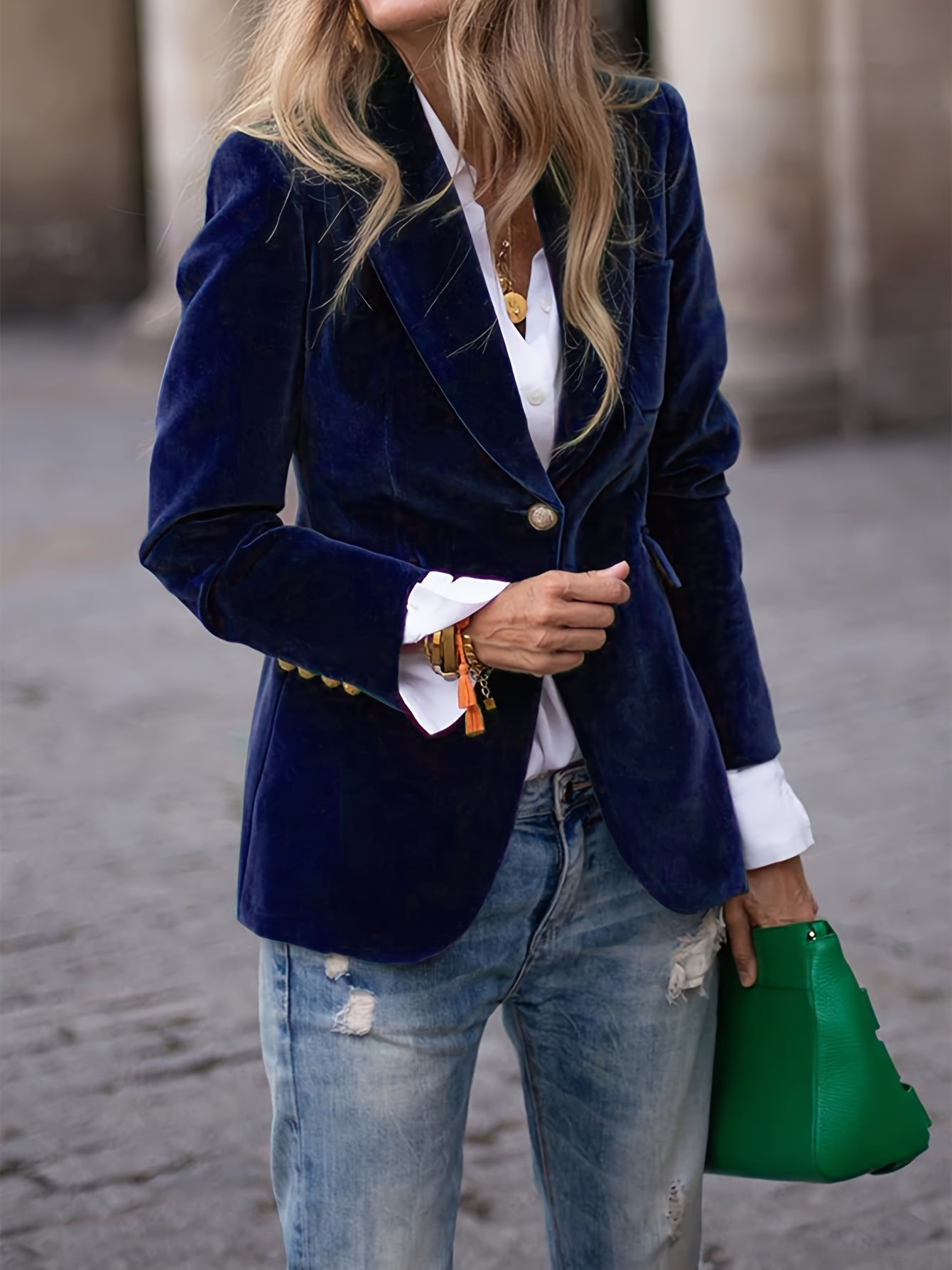Marnie – Stijlvolle Velvet Blazer met Slim Fit