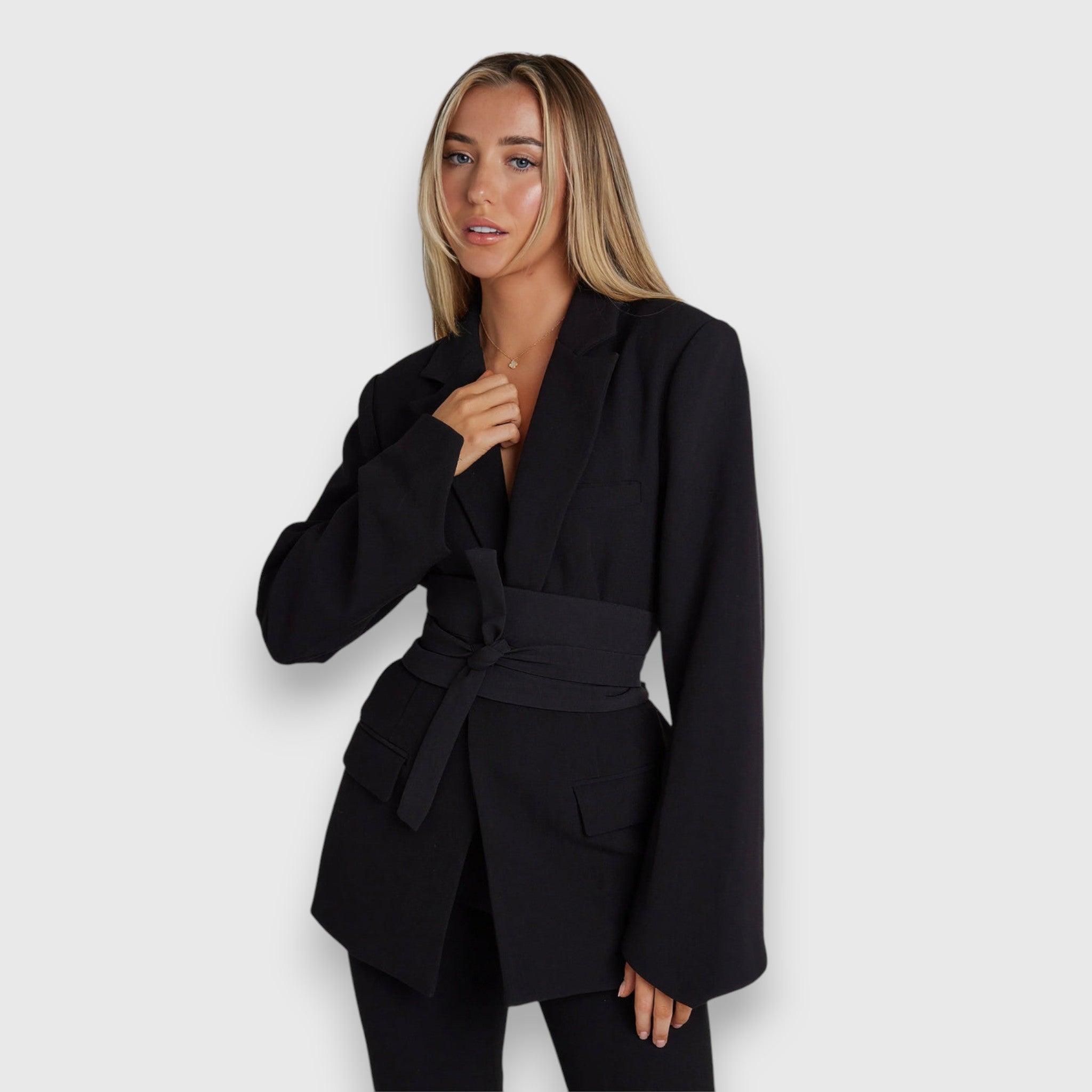 Naëlle – Tijdloze damesblazer voor elke gelegenheid