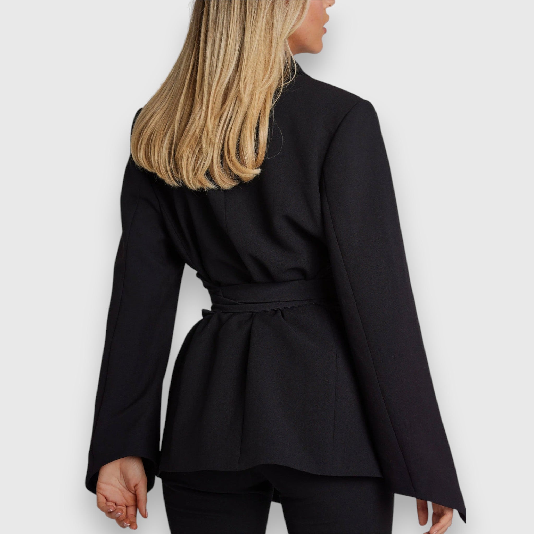 Naëlle – Tijdloze damesblazer voor elke gelegenheid