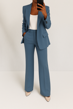 Kelly – Elegante maatset met blazer en broek