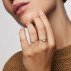 Moonstone Muse Ring | Goud