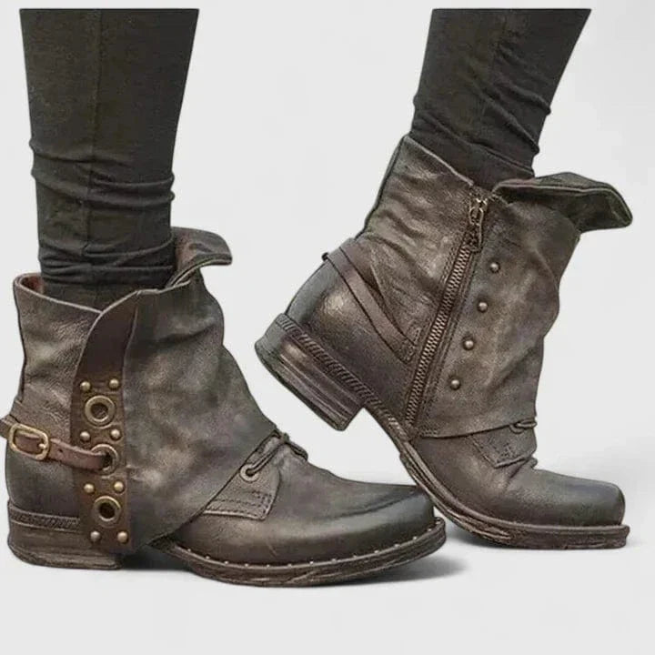 Savannah Rivet – Stijlvolle Laarzen met Metallic Accenten