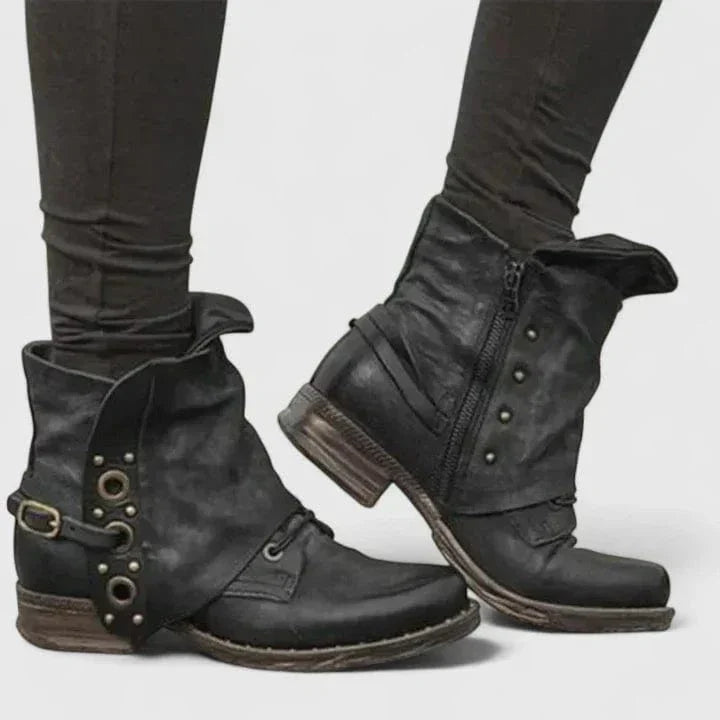 Savannah Rivet – Stijlvolle Laarzen met Metallic Accenten