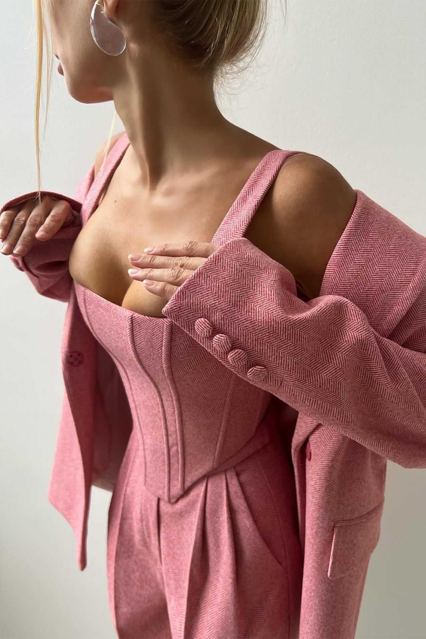 Dolce – Drieluik set met dubbelgeknoopte blazer