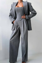 Dolce – Drieluik set met dubbelgeknoopte blazer