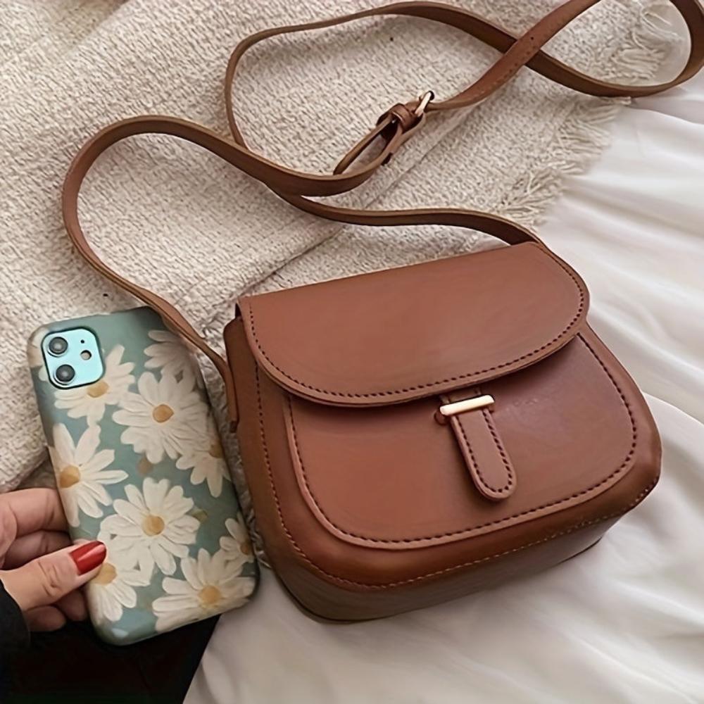 Amelia – Compacte Crossbody Tas met Tijdloze Stijl