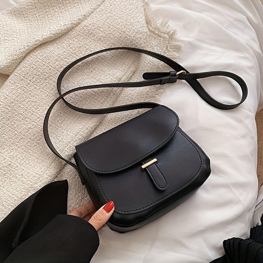 Amelia – Compacte Crossbody Tas met Tijdloze Stijl
