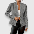 Serena – Stijlvol Damesjack, Licht & Comfortabel